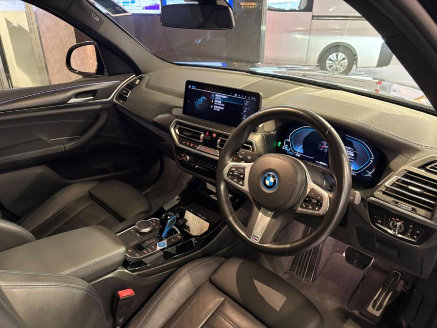 iX3 M-Sport - Image 3